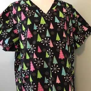 Christmas scrubs!! 2XL